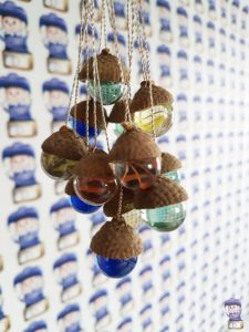 Herbst Glasmurmel Fensterdeko DIY Eicheln 01