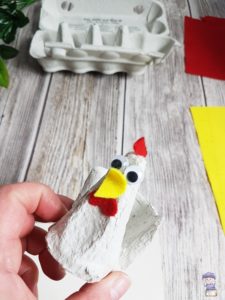 Eierbecher DIY Ostern Basteln mit Kindern Upcycling 06