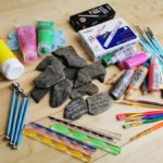 So bemalst du individuelle Steine – Farben und Werkzeuge