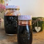 Leckeren Saft selber machen – DIY Holundersaft schnell und einfach